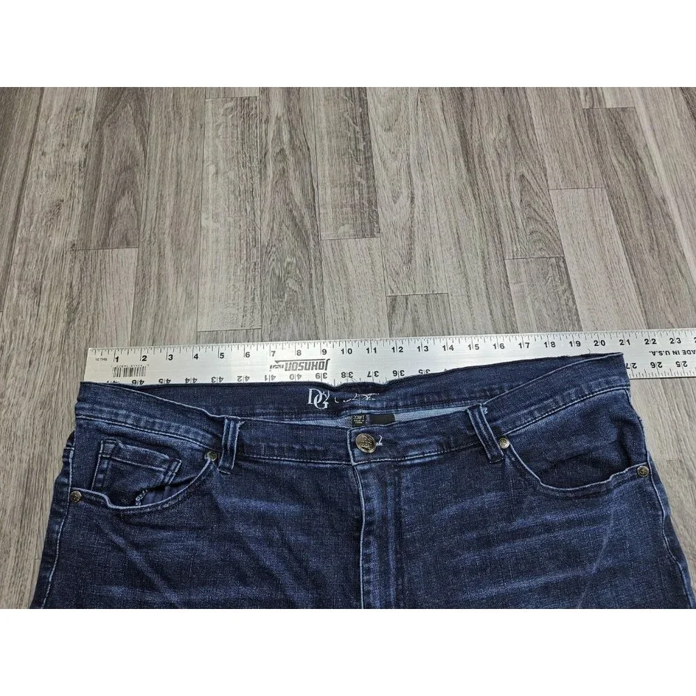 DG2 Diane Gilman Jeans Women 20WT Blue Stretch Denim Classic Fit Dark Wash Pants